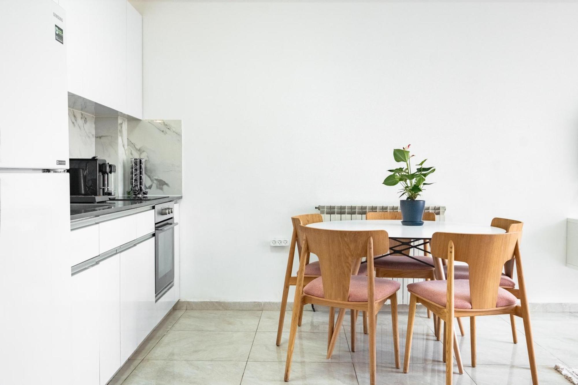 Modern Bright, Near Mahane Yehuda Market, Balcony Jeruzalem Buitenkant foto